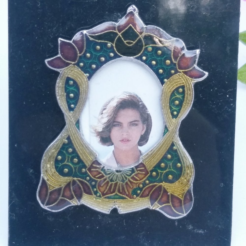 Vintage Gold Tone Cloisonne Pic Frame Brooch